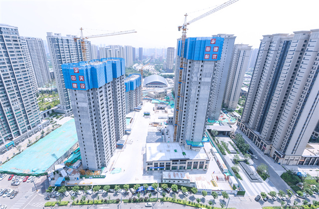 太原市万柏林区住建领域“安全月”活动暨房屋建筑工程现场观摩会在亚星管理平台北京集团龙湖天钜四五六七组团项目召开